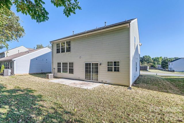 8631 Challenger Drive, Charlotte, NC 28213