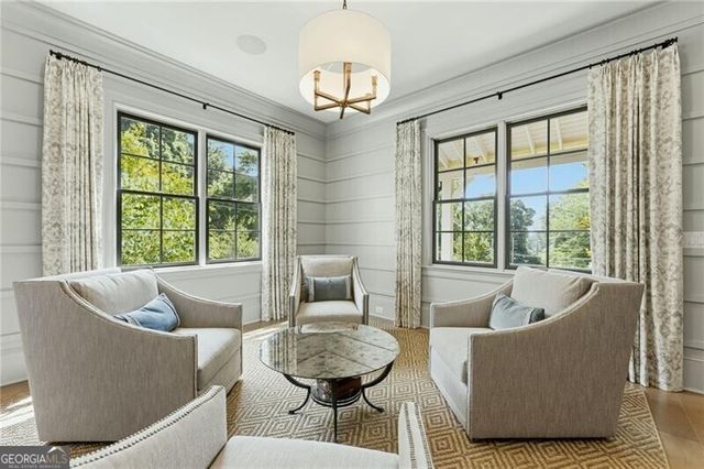 4384 Powers Ferry Road NW, Atlanta, GA 30327