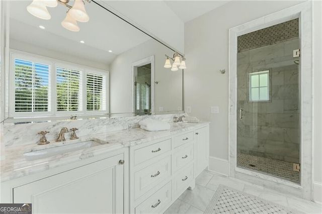 4384 Powers Ferry Road NW, Atlanta, GA 30327
