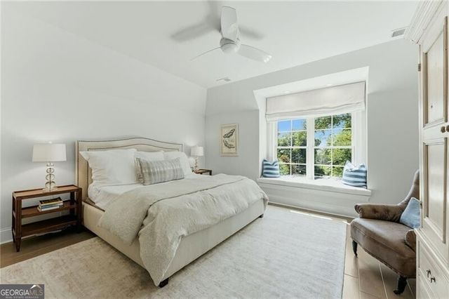 4384 Powers Ferry Road NW, Atlanta, GA 30327