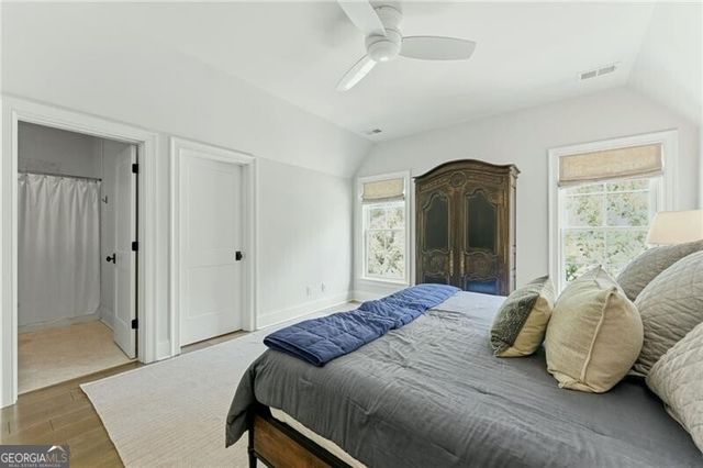 4384 Powers Ferry Road NW, Atlanta, GA 30327