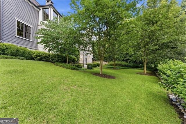 4384 Powers Ferry Road NW, Atlanta, GA 30327