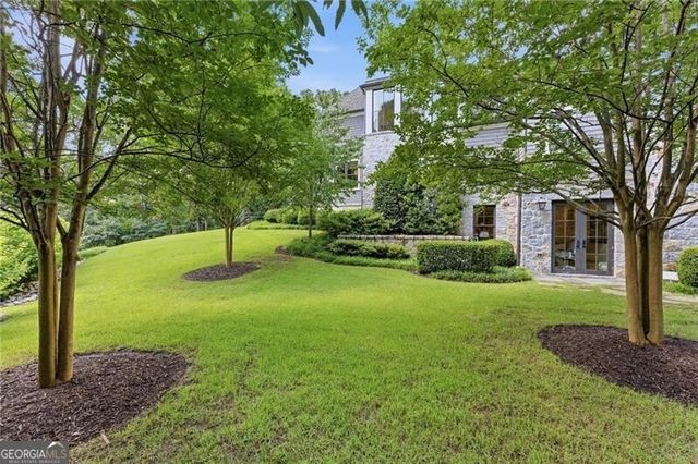 4384 Powers Ferry Road NW, Atlanta, GA 30327