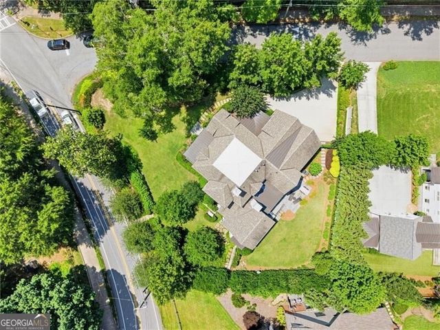 4384 Powers Ferry Road NW, Atlanta, GA 30327