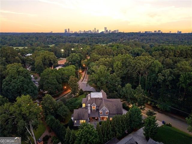 4384 Powers Ferry Road NW, Atlanta, GA 30327