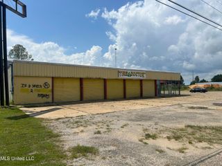 5301 Veterans Boulevard, Pascagoula, MS 39581