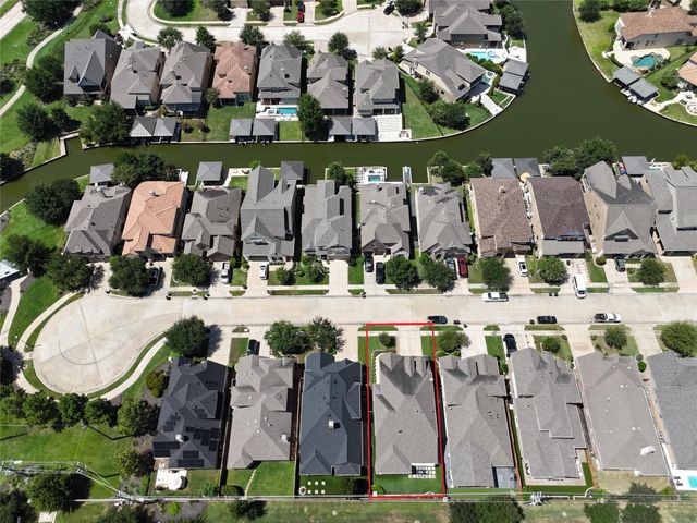 17915 Olde Oaks Estate Court, Cypress, TX 77433