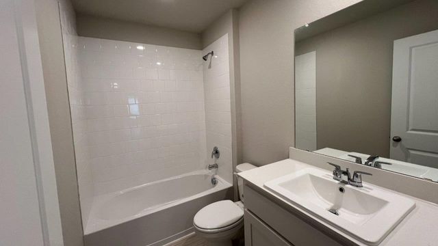 8509 HOLLYMEAD Lane, Fort Worth, TX 76131