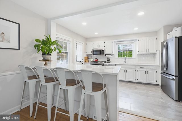 336 YARNALL DR, Springfield, PA 19064