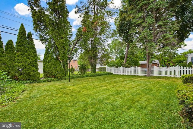 336 YARNALL DR, Springfield, PA 19064