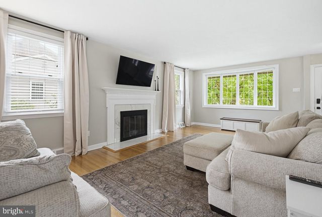 336 YARNALL DR, Springfield, PA 19064