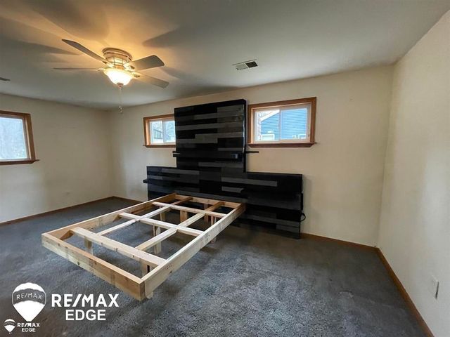 494 W Barnes Lake Road, Columbiaville, MI 48421