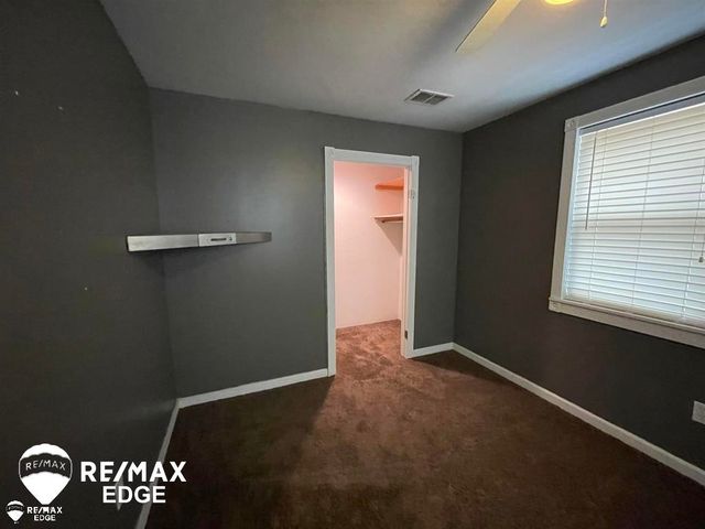 494 W Barnes Lake Road, Columbiaville, MI 48421