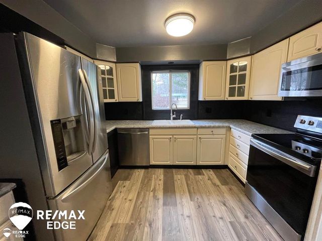 494 W Barnes Lake Road, Columbiaville, MI 48421