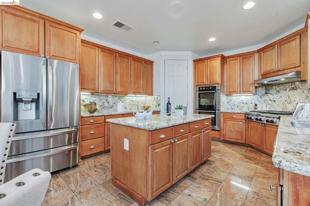 5065 Carbondale, Antioch, CA 94531