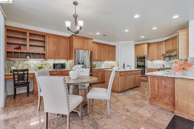 5065 Carbondale, Antioch, CA 94531