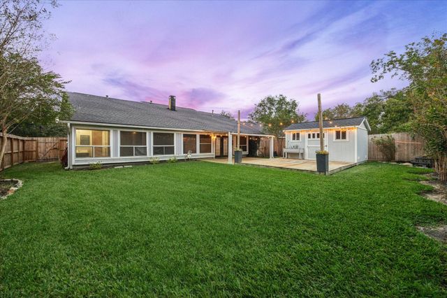 11103 Hidden Bend Drive, Houston, TX 77064