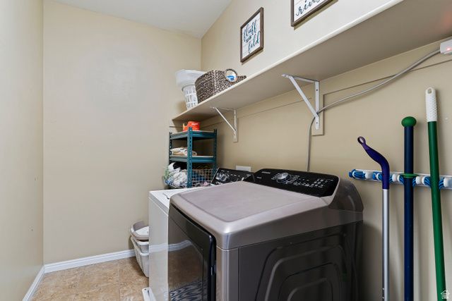 629 MARE DR, Kaysville, UT 84037