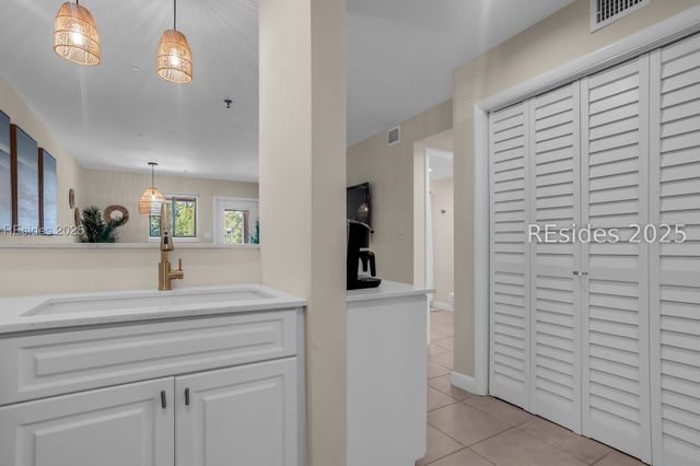 663 William Hilton Pkwy Apt 4221, Hilton Head Island, SC 29928