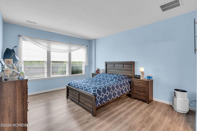 4 Bromley Lane, Manchester, NJ 08759