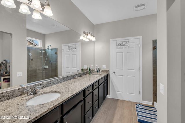 4 Bromley Lane, Manchester, NJ 08759