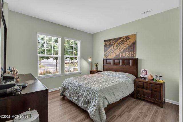 4 Bromley Lane, Manchester, NJ 08759