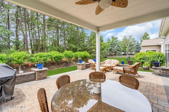 4 Bromley Lane, Manchester, NJ 08759