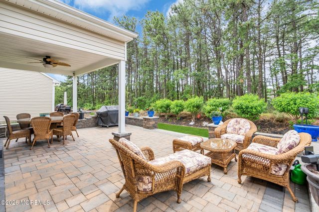 4 Bromley Lane, Manchester, NJ 08759