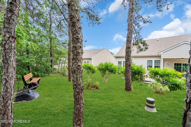 4 Bromley Lane, Manchester, NJ 08759