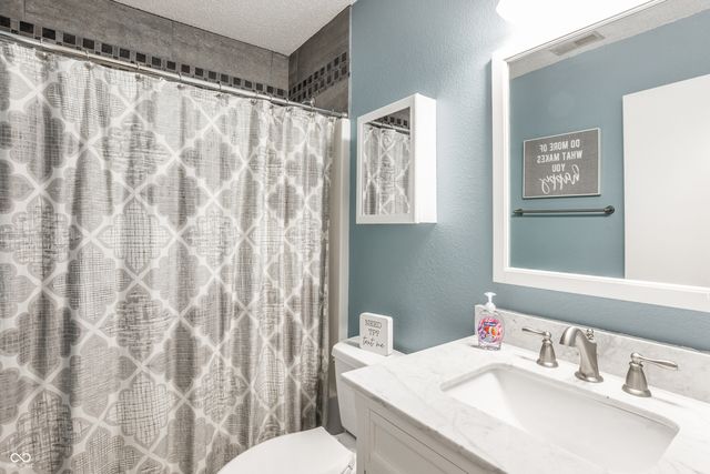 4118 Tarpon Bay Drive, Westfield, IN 46062