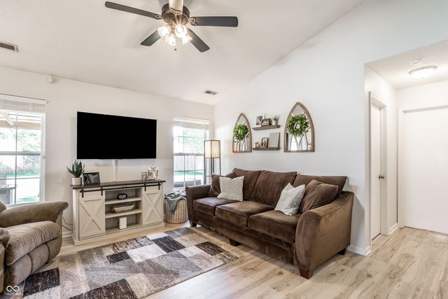 4118 Tarpon Bay Drive, Westfield, IN 46062