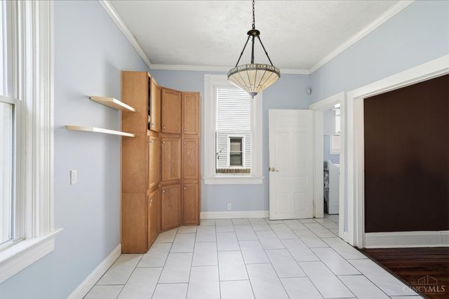 2040 Crown Avenue, Norwood, OH 45212