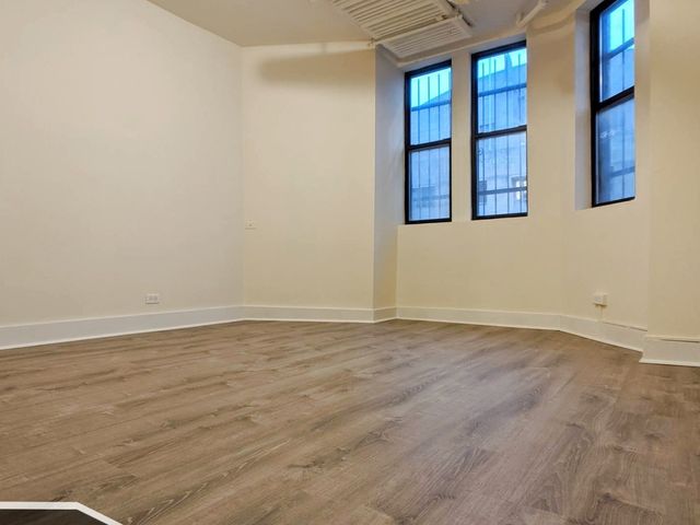 1542 N Kedzie Avenue G0, Chicago, IL 60651