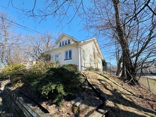 435 Broughton Ave, Bloomfield Twp., NJ 07003