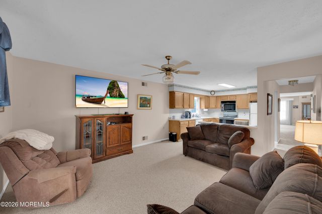 6 Everest Drive N, Brick, NJ 08724