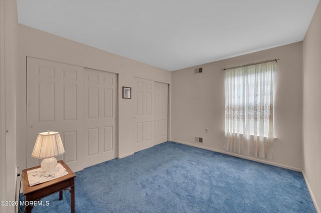 6 Everest Drive N, Brick, NJ 08724