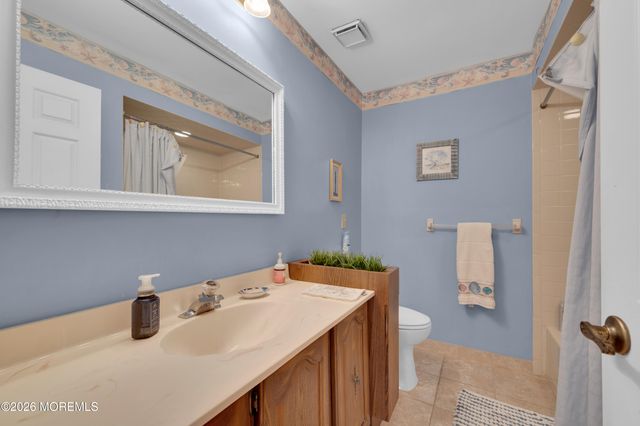 6 Everest Drive N, Brick, NJ 08724