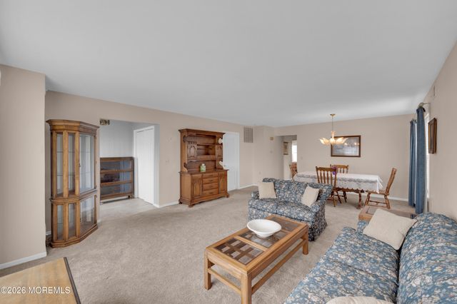 6 Everest Drive N, Brick, NJ 08724