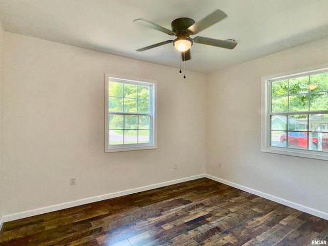 101 OAK Drive, Metropolis, IL 62960