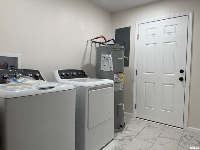 101 OAK Drive, Metropolis, IL 62960