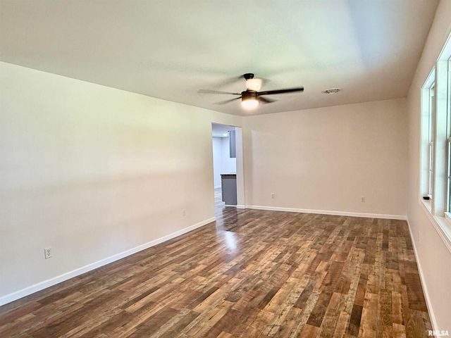 101 OAK Drive, Metropolis, IL 62960