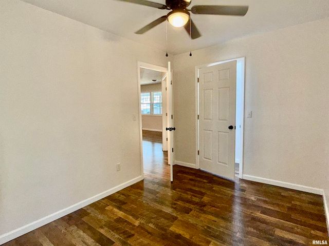 101 OAK Drive, Metropolis, IL 62960