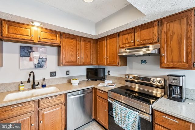 1244 SWANHILL CT, Curtis Bay, MD 21226