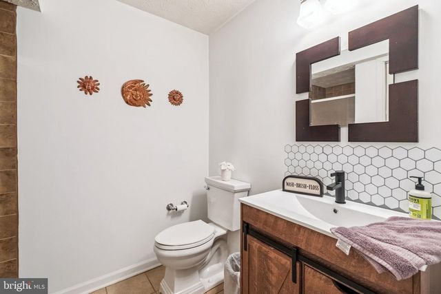 1244 SWANHILL CT, Curtis Bay, MD 21226