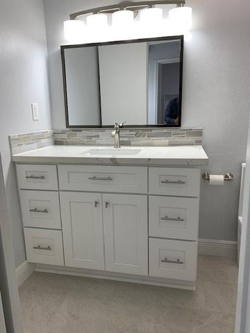 355 N Post Oak Lane 641, Houston, TX 77024