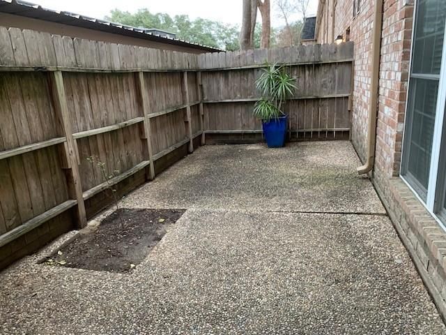 355 N Post Oak Lane 641, Houston, TX 77024