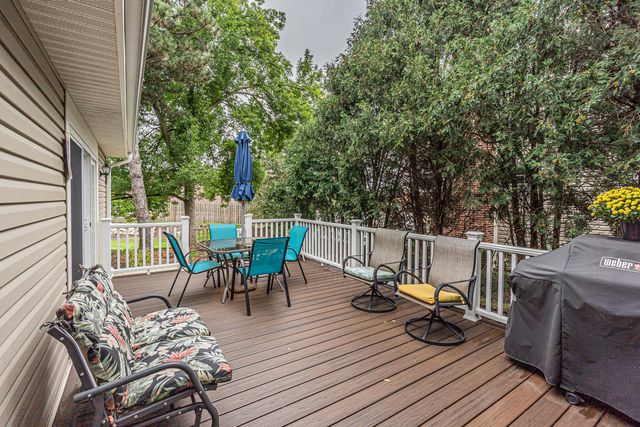 2026 N Windham Court, Arlington Heights, IL 60004