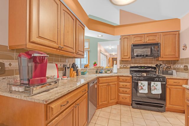 2026 N Windham Court, Arlington Heights, IL 60004