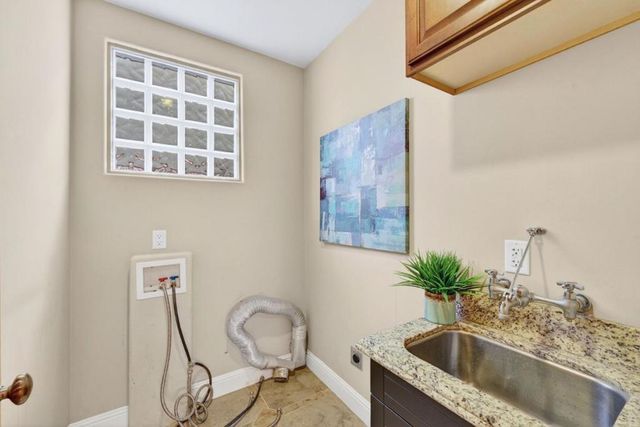 1043 Locust Street, San Jose, CA 95110