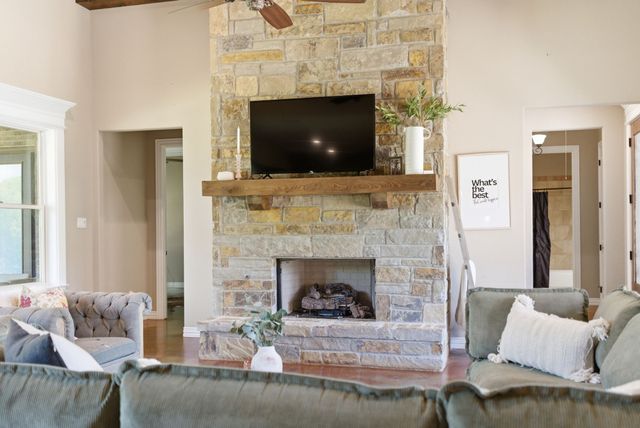 104 Oak Bend Court, Lipan, TX 76462